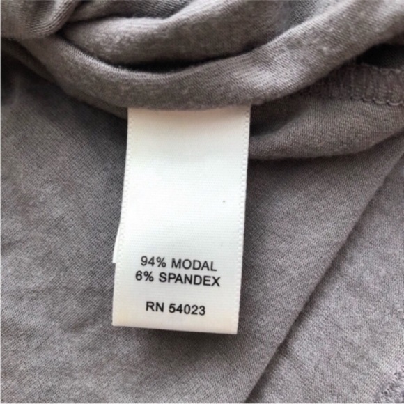 Banana Republic Wrap Blouse - Picture 4 of 4